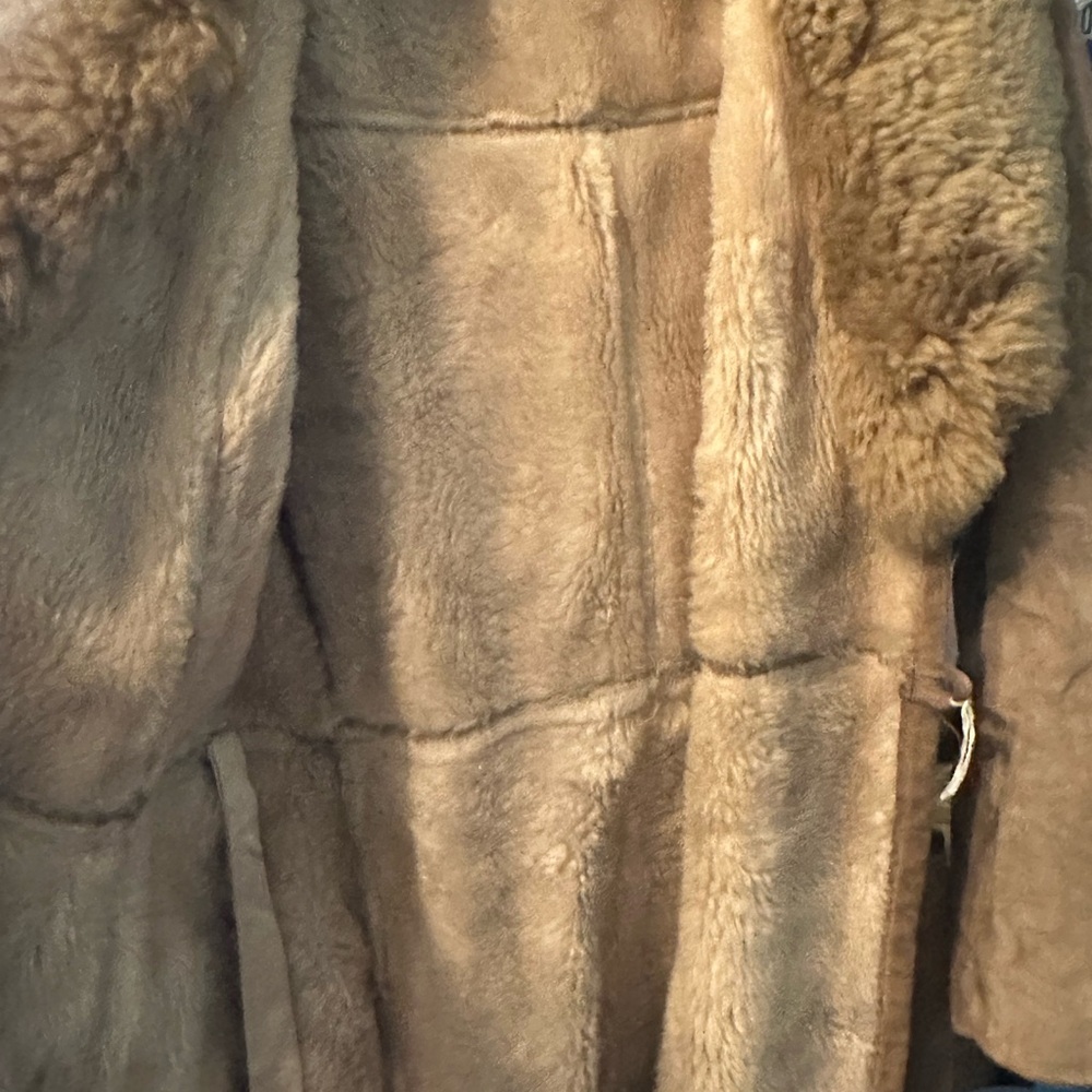 Women's Vintage Tan Shearling leather/suede Coat - Picture 2 of 7